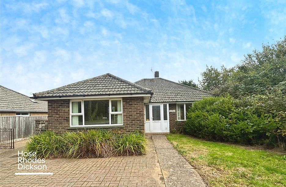 2 bedroom bungalow for sale - Landguard Manor Road, Shanklin, Isle of Wight, PO37
