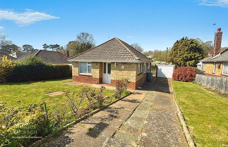 3 bedroom bungalow for sale - Fairview Crescent, Sandown, Isle of Wight, PO36