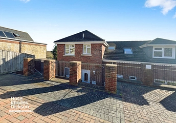 3 bedroom house for sale - New Road, Brading, Sandown, Isle of Wight, PO36