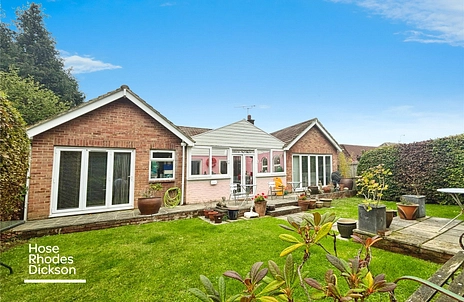 3 bedroom bungalow for sale - Hungerberry Close, Shanklin, Isle of Wight, PO37