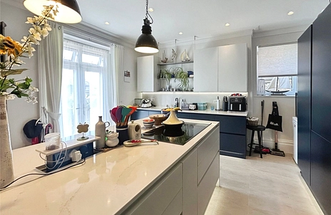 2 bedroom apartment for sale - Marine Parade, Ventnor, Isle of Wight, PO38