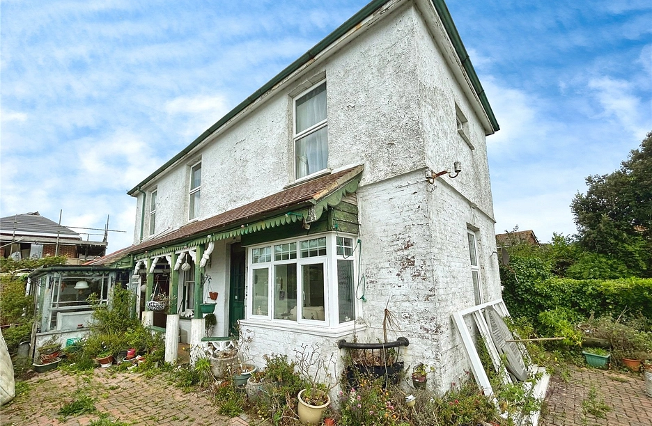 3 bedroom house for sale - Newport Road, Ventnor, Isle of Wight, PO38