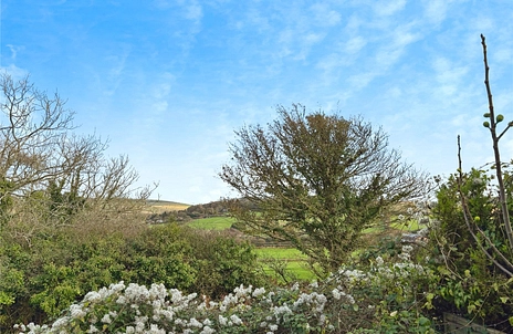 3 bedroom bungalow for sale - Newport Road, Whitwell, Ventnor, Isle of Wight, PO38