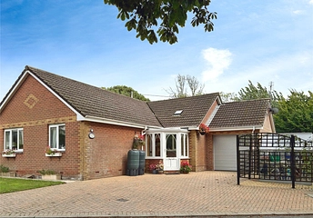 3 bedroom bungalow for sale - The Glade, Wroxall, Ventnor, Isle of Wight, PO38