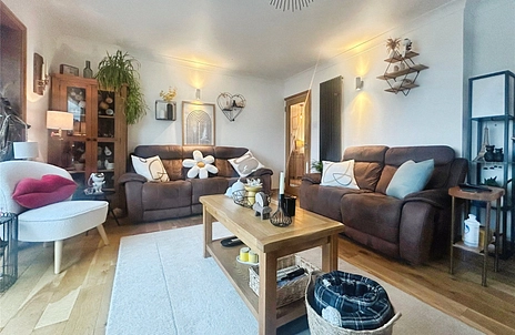 3 bedroom bungalow for sale - Newport Road, Whitwell, Ventnor, Isle of Wight, PO38