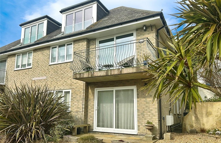 2 bedroom apartment for sale - Belgrave Road, Ventnor, Isle of Wight, PO38
