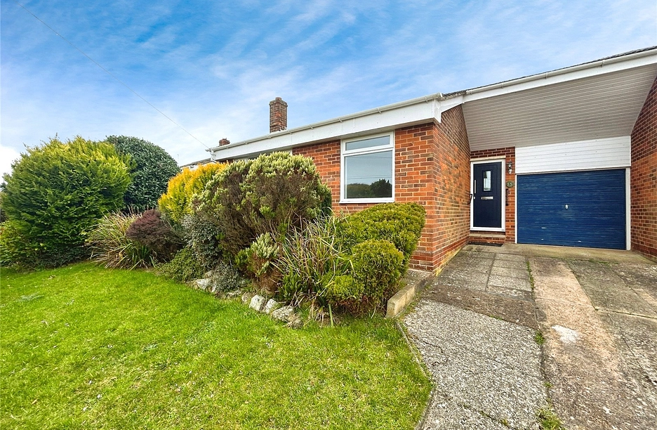 2 bedroom bungalow for sale - Glen Approach, Niton, Ventnor, Isle of Wight, PO38
