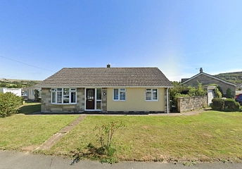 3 bedroom bungalow for sale - Bannock Road, Whitwell, Ventnor, Isle of Wight, PO38