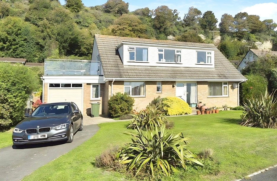 3 bedroom bungalow for sale - Twining Road, St. Lawrence, Ventnor, Isle of Wight, PO38